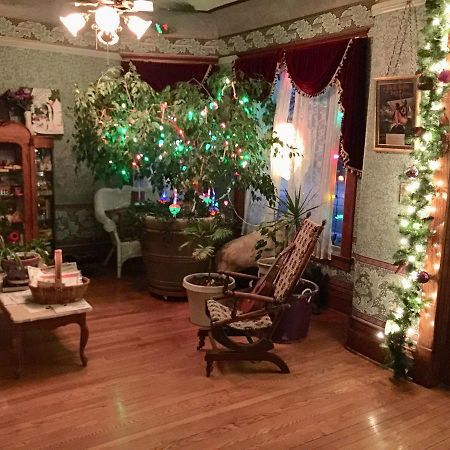 Scarlett House Victorian B & B Janesville Exterior foto